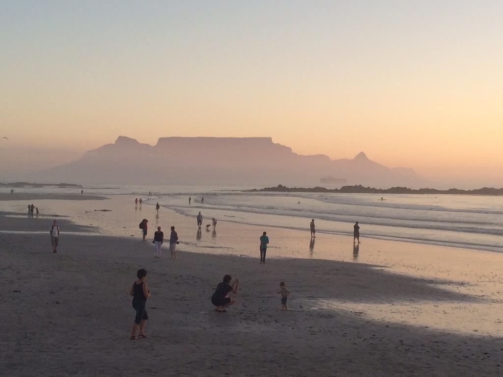 5 Options Guest House Bloubergstrand Luaran gambar
