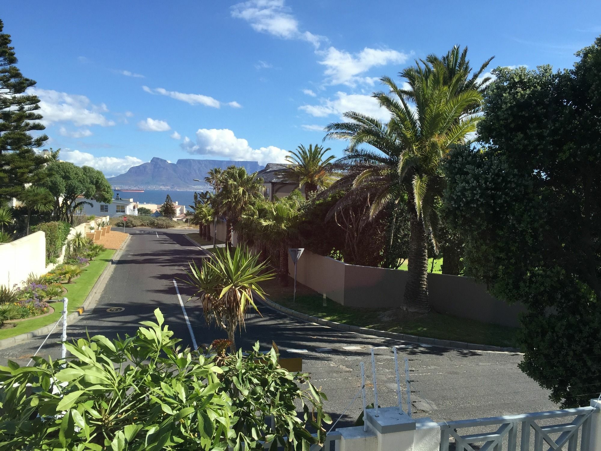 5 Options Guest House Bloubergstrand Luaran gambar