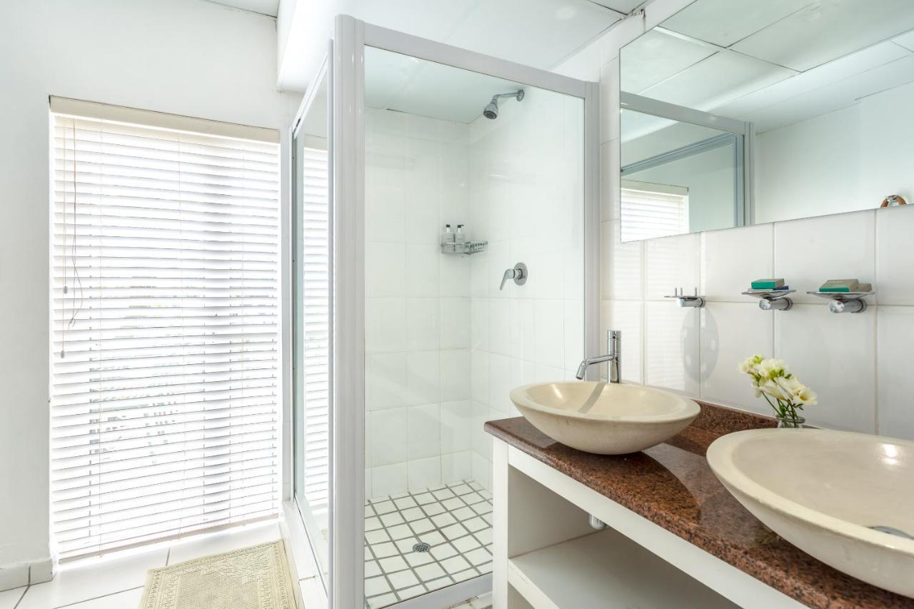 5 Options Guest House Bloubergstrand Luaran gambar